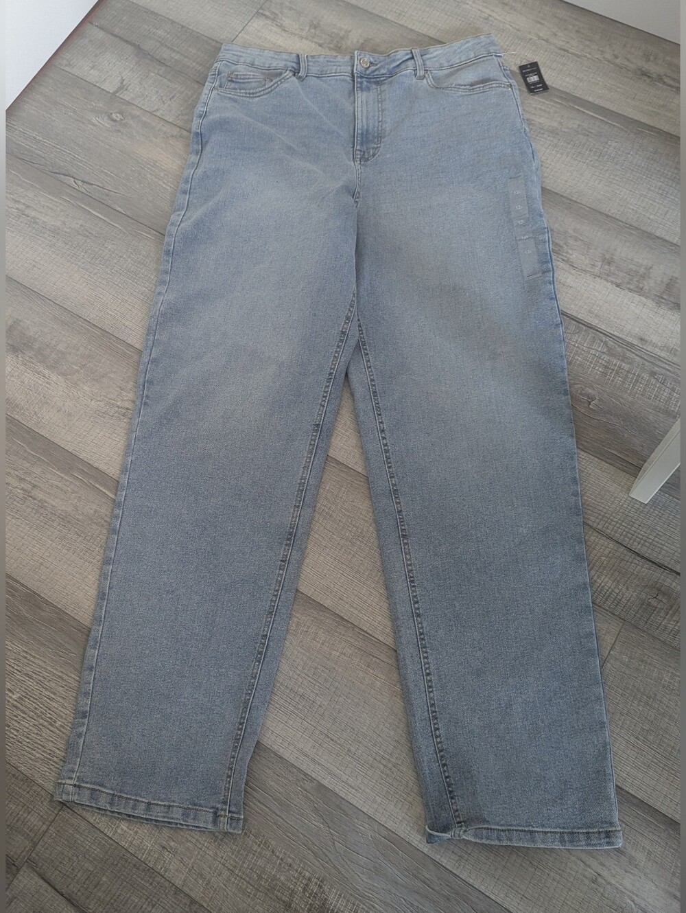 NWT Bluenotes High Rise Baggy Light Wash Jeans NWT Size 12L / 32W